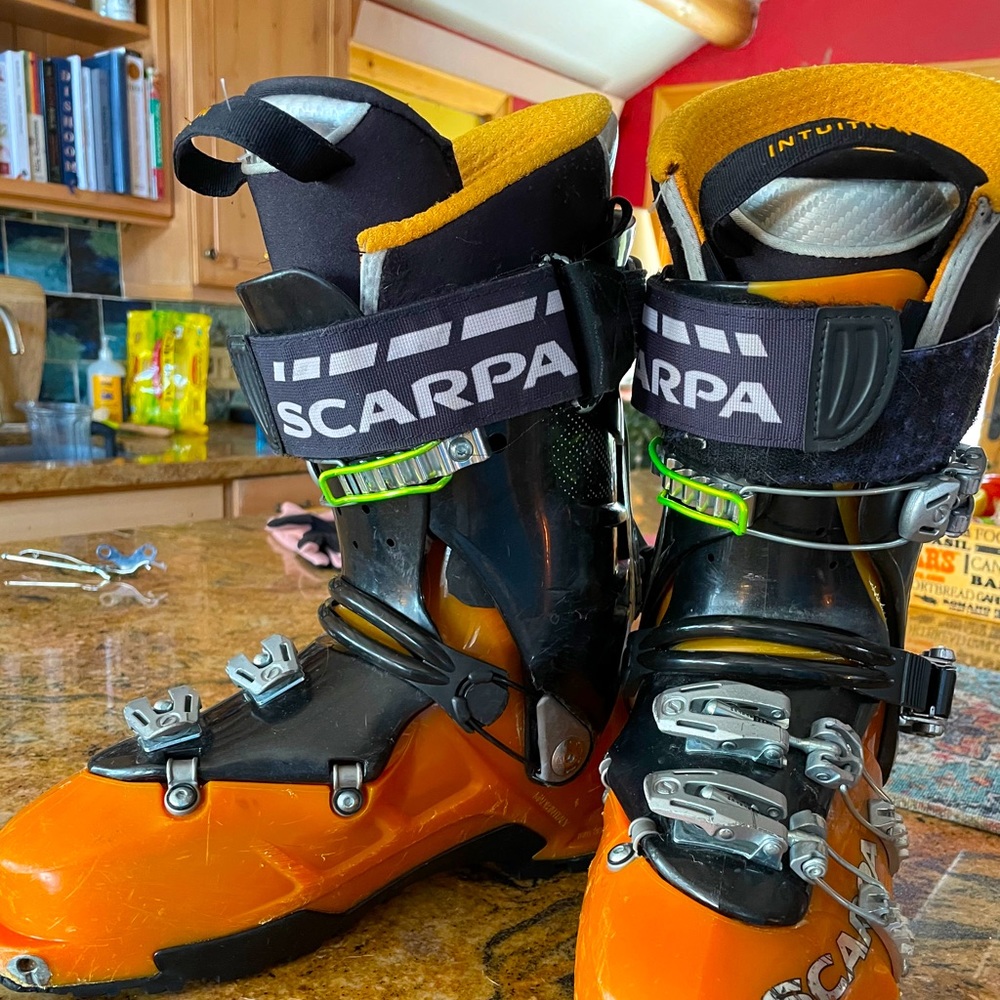 Scarpa Ski boots
